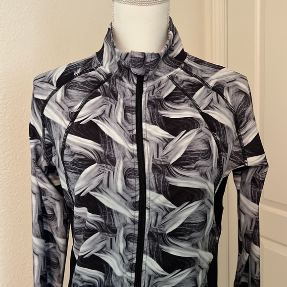 Sz M Armany Exchange Jacket - Picture 2 of 11